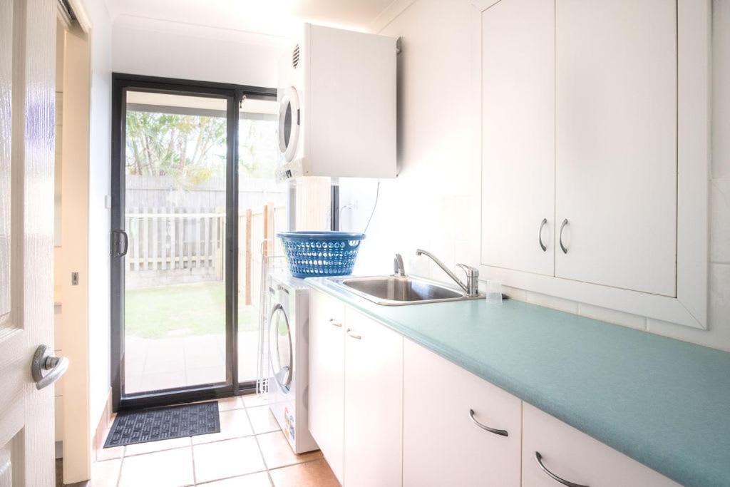 Stones Throw To Shelly Beach, Pet Friendly! Villa Caloundra Exterior photo